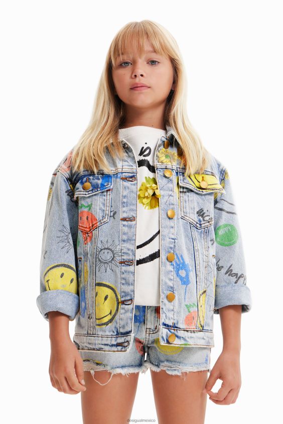 Desigual chica chaqueta vaquera sonriente VZ26R01165 ropa