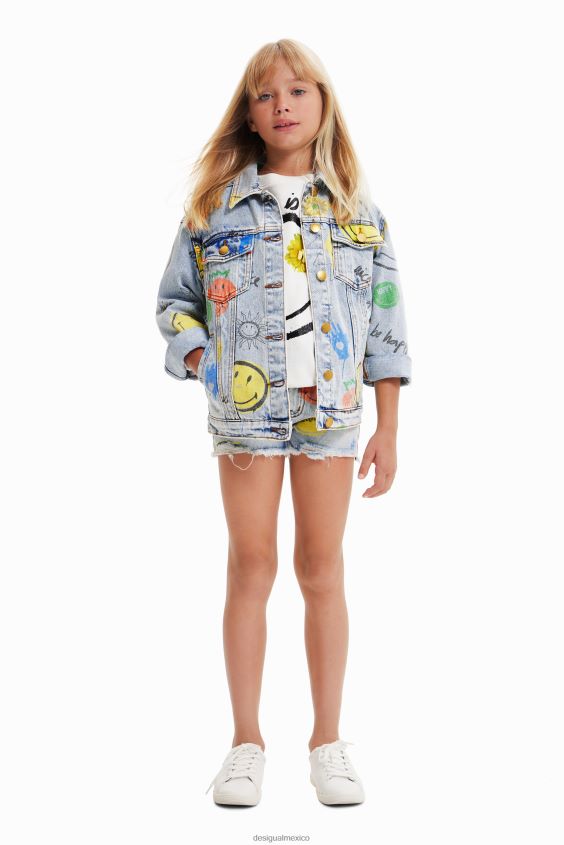 Desigual chica chaqueta vaquera sonriente VZ26R01165 ropa