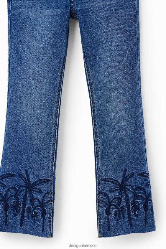 Desigual chica jeans largos acampanados con bordados VZ26R01854 ropa