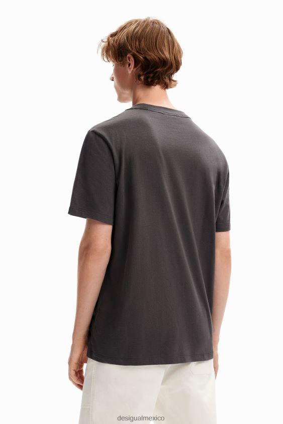 Desigual hombres camiseta con parche de periódico VZ26R01664 ropa