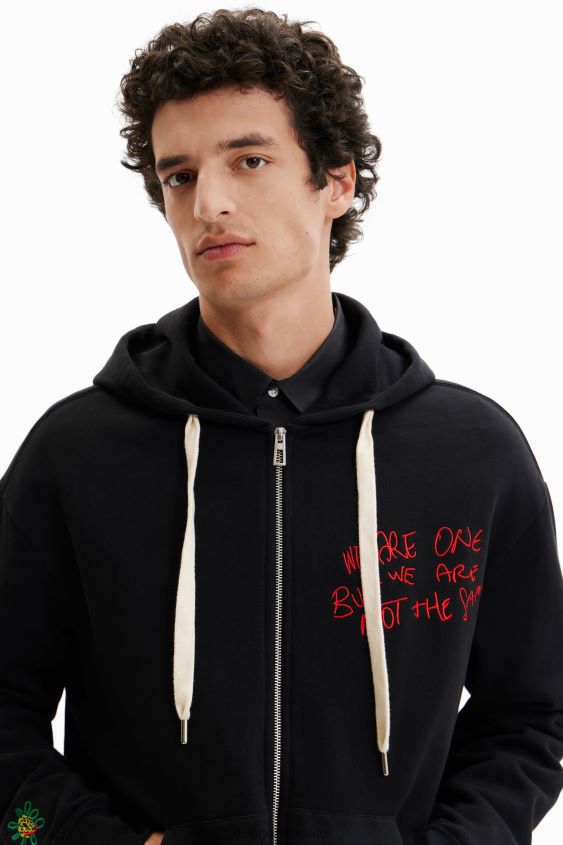 Desigual hombres sudadera con capucha bordada VZ26R01566 ropa