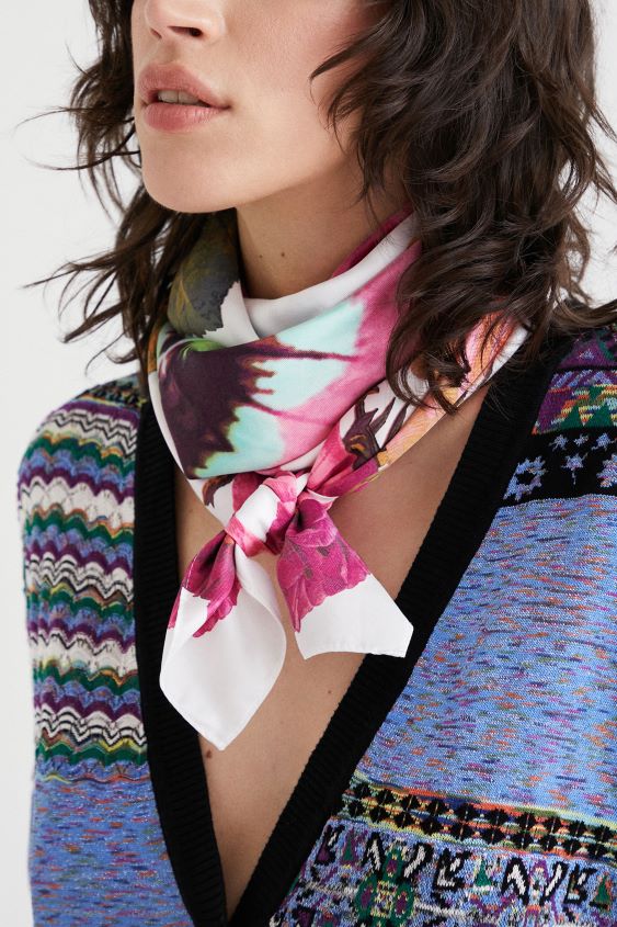 Desigual mujer metro. fular de christian lacroix VZ26R01450 accesorio