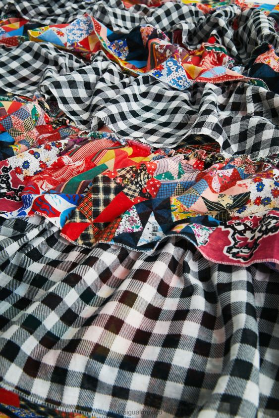 Desigual mujer pareo con volantes y patchwork de johnson hartig VZ26R01410 accesorio