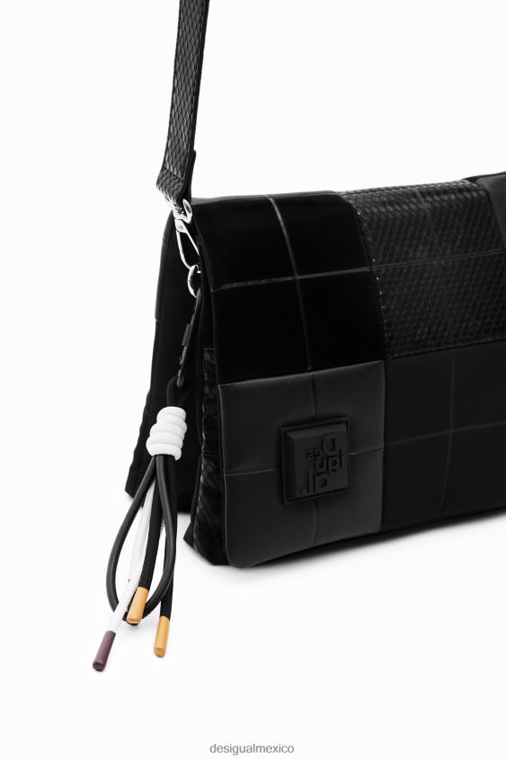 Desigual mujer bandolera mediana con patchwork VZ26R01185 accesorio