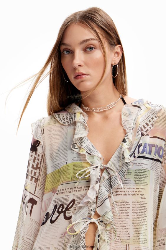 Desigual mujer blusa tipo periódico larga con volantes VZ26R0105 ropa