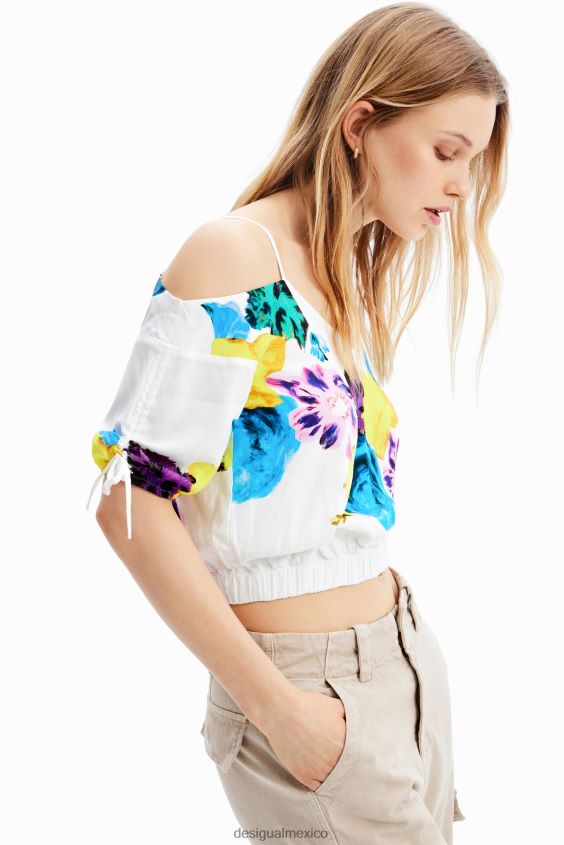Desigual mujer metro. Blusa corta con estampado floral fruncido de Christian Lacroix VZ26R0554 ropa