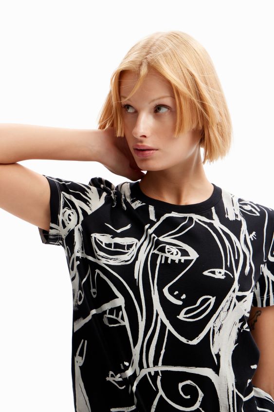 Desigual mujer camiseta con cara en contraste VZ26R0130 ropa