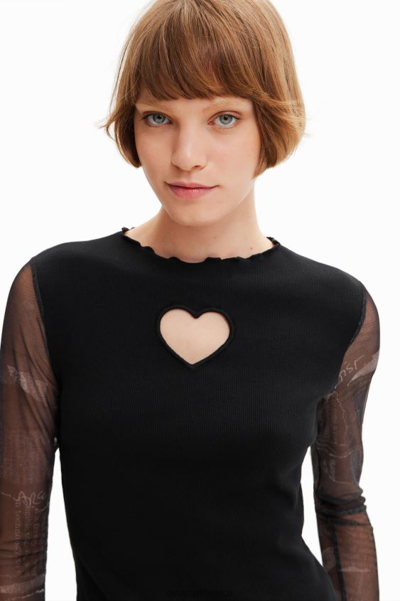 Desigual mujer camiseta con combinación de corazones y aberturas VZ26R0369 ropa