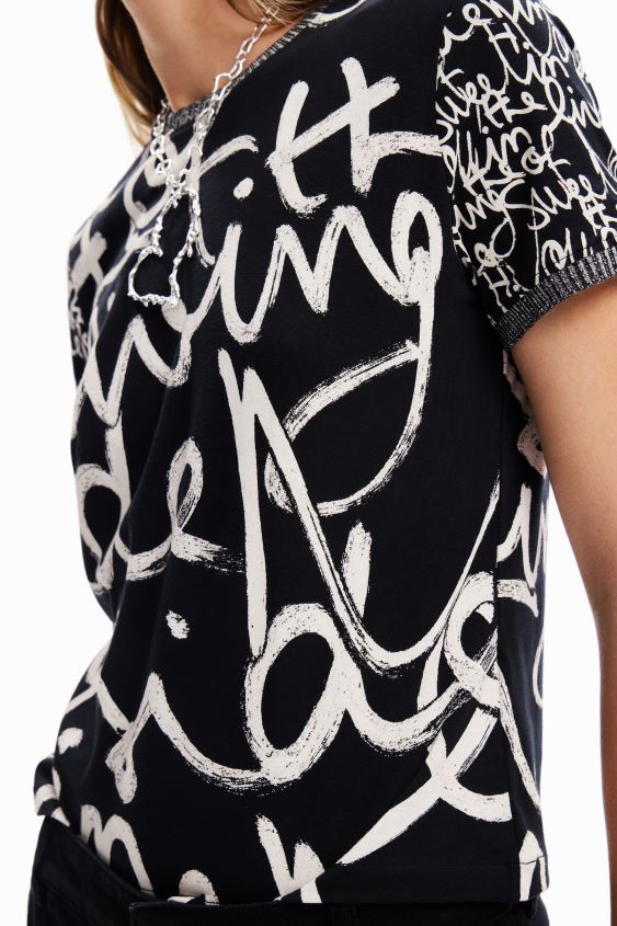 Desigual mujer camiseta con mensaje en contraste VZ26R0328 ropa