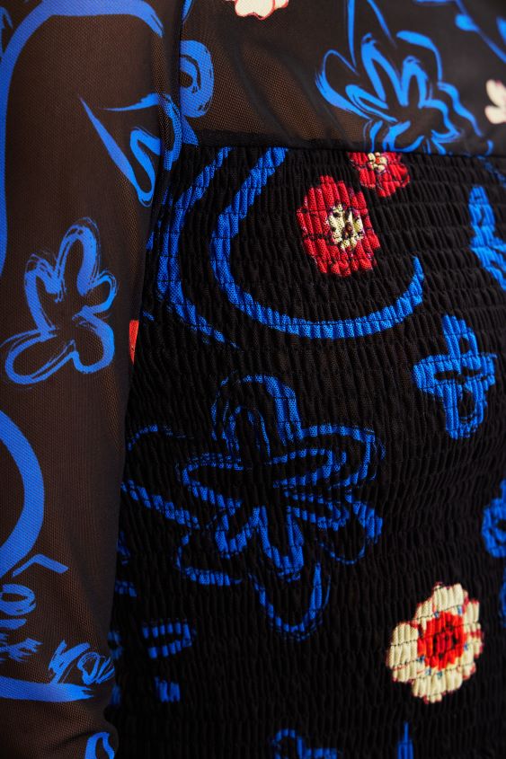 Desigual mujer camiseta corta y ajustada con estampado floral VZ26R0594 ropa