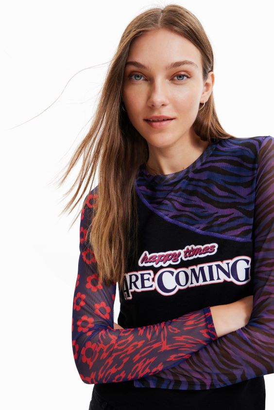 Desigual mujer camiseta de tul patchwork con mensaje VZ26R01075 ropa