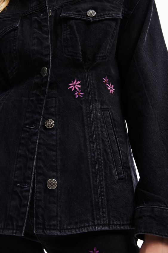 Desigual mujer chaqueta estilo camionero de mezclilla floral VZ26R0278 ropa