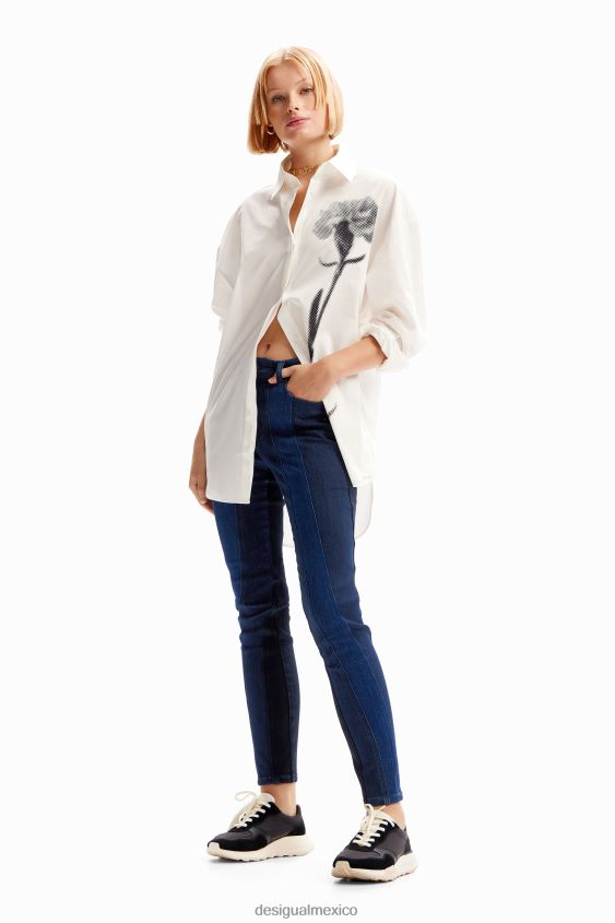 Desigual mujer jeans ajustados con push-up y costuras VZ26R0238 ropa