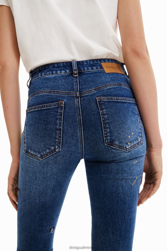 Desigual mujer jeans push-up slim con mickey mouse de disney VZ26R0623 ropa