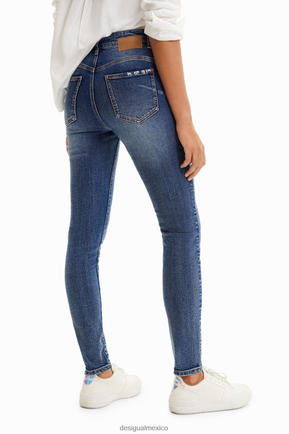 Desigual mujer jeans push-up slim con rotos VZ26R0729 ropa