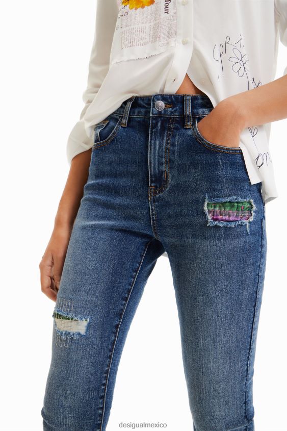 Desigual mujer jeans push-up slim con rotos VZ26R0729 ropa