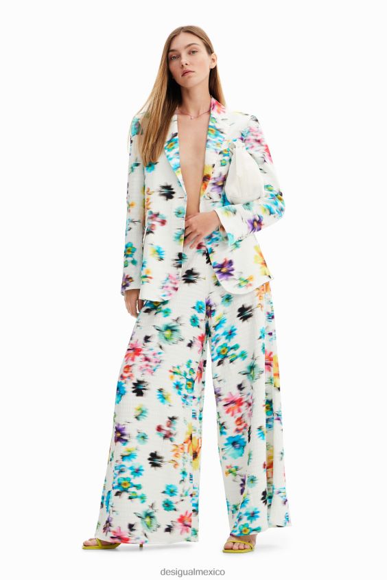 Desigual mujer pantalones largos con flores borrosas VZ26R0926 ropa