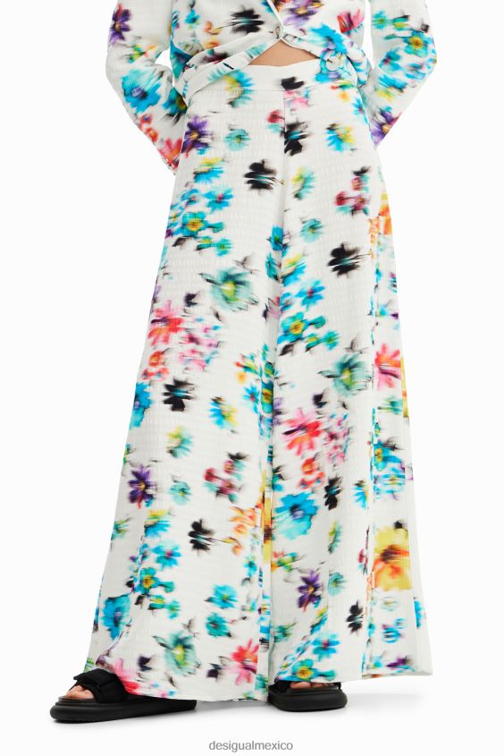 Desigual mujer pantalones largos con flores borrosas VZ26R0926 ropa