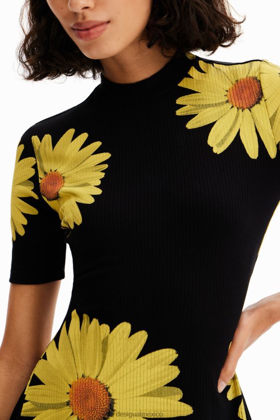 Desigual mujer metro. vestido corto de margaritas de christian lacroix VZ26R0349 ropa