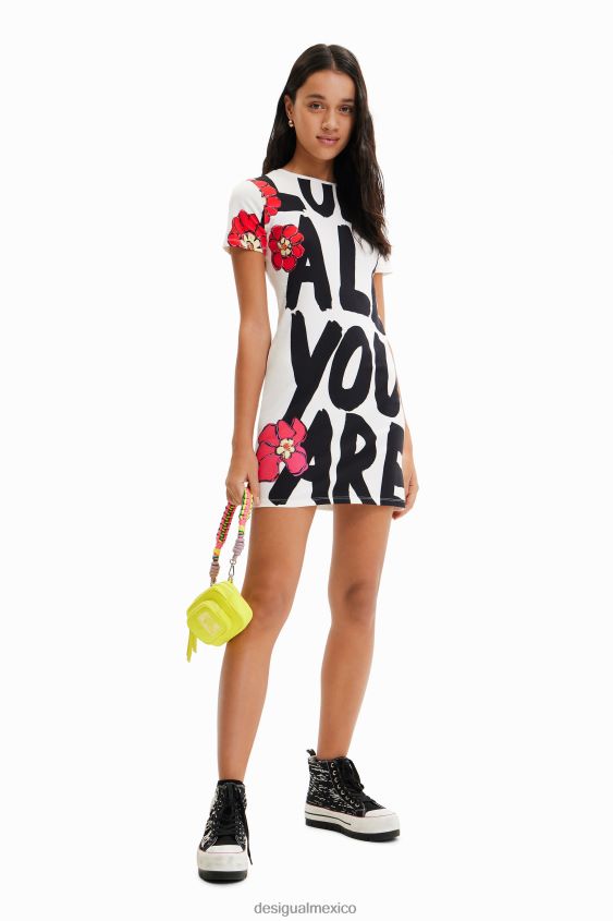Desigual mujer vestido estilo camiseta slim con mensaje VZ26R0325 ropa