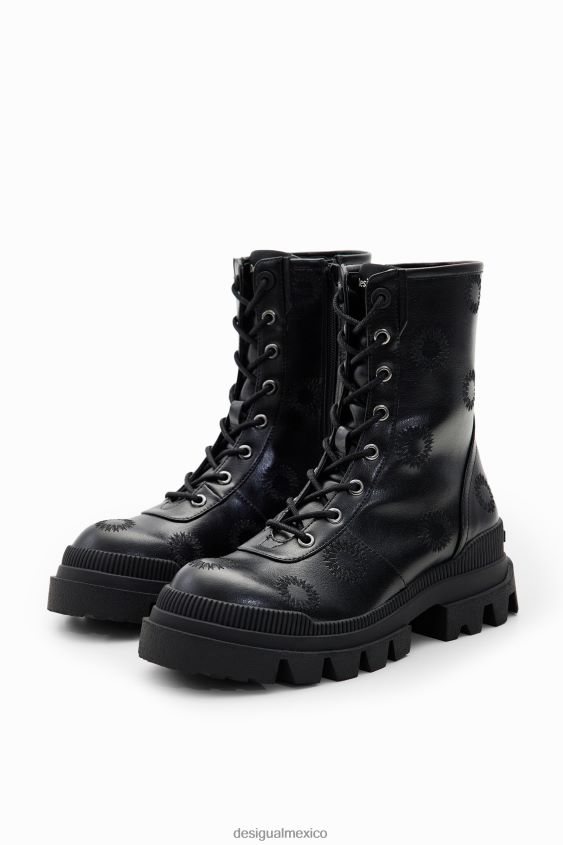Desigual mujer botas con suela track bordada VZ26R01479 calzado