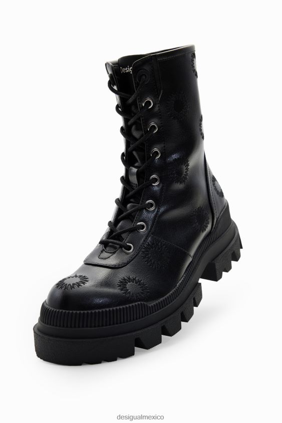 Desigual mujer botas con suela track bordada VZ26R01479 calzado
