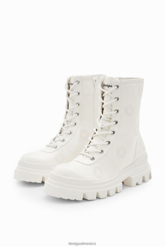 Desigual mujer botas con suela track bordada VZ26R01496 calzado